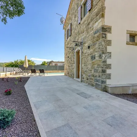 Stara Hiza Villa