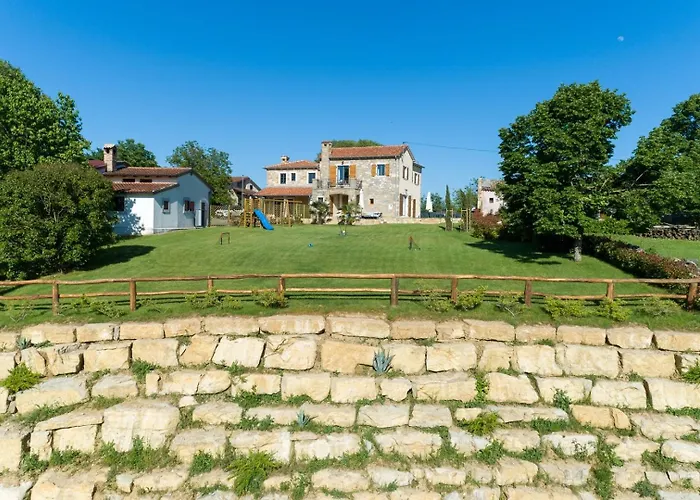 Stara Hiza Novaki Pazinski