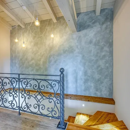 Stara Hiza فيلة Novaki Pazinski