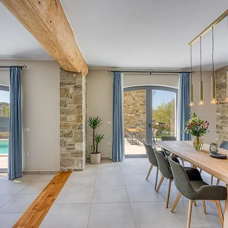 Stara Hiza Villa