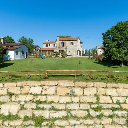 Stara Hiza Novaki Pazinski